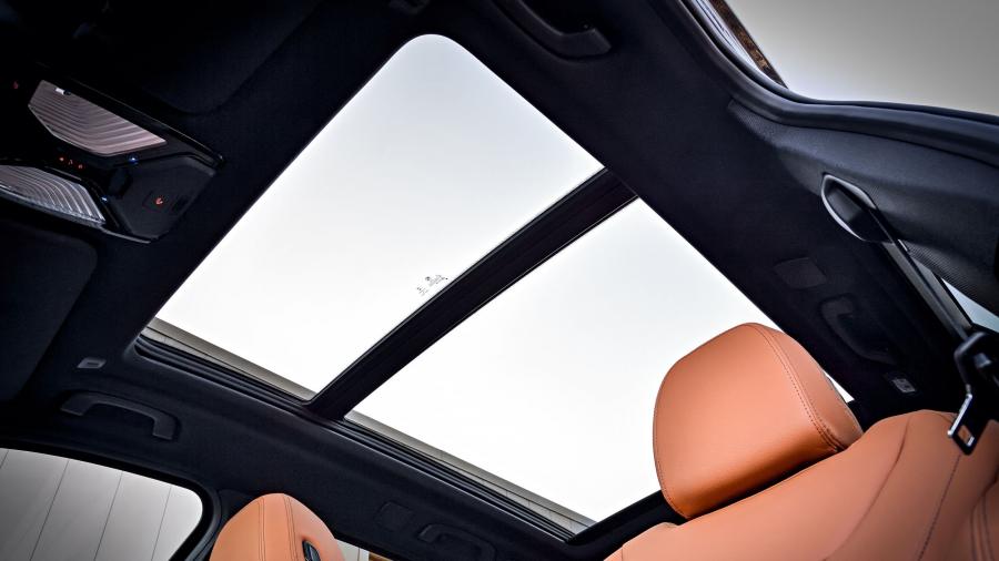 Детали интерьера BMW X3 M40i 2018 года  (NA) (фото 6 из 14)